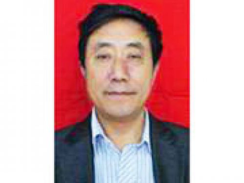 名誉院长张连田